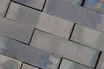 tehelňa v Poľsku hrubá keramika obkladové fasádne tehly horáky na uhlie