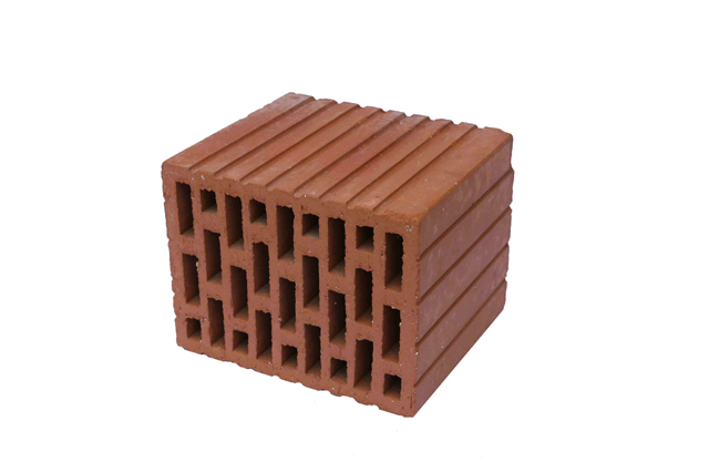 tehelňa v Poľsku hrubá keramika obkladové fasádne tehly horáky na uhlie