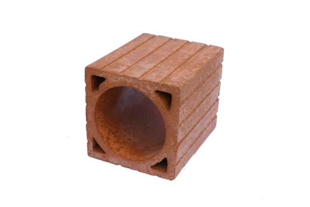 tehelňa v Poľsku hrubá keramika obkladové fasádne tehly horáky na uhlie