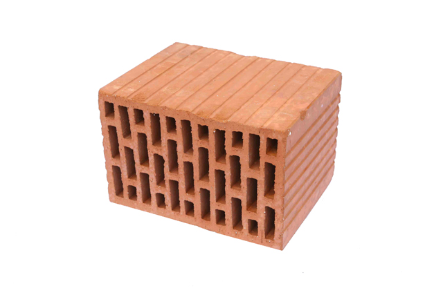 tehelňa v Poľsku hrubá keramika obkladové fasádne tehly horáky na uhlie