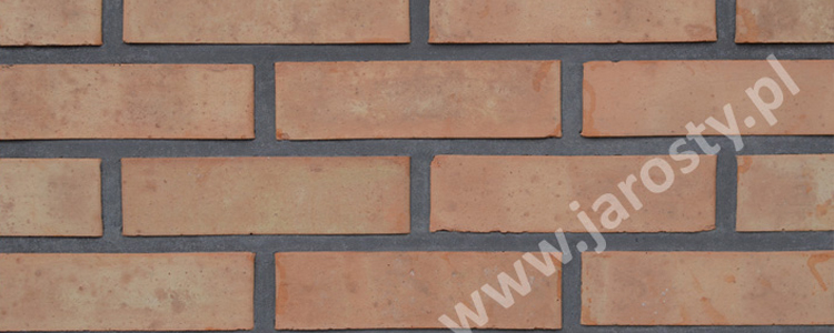 tehelňa v Poľsku hrubá keramika obkladové fasádne tehly horáky na uhlie